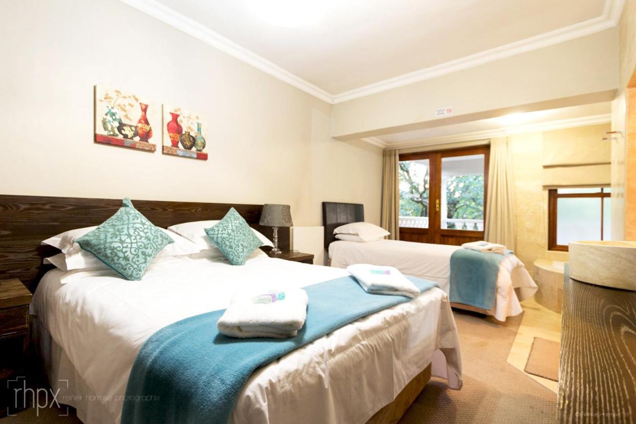 Or Tambo Guest House Kempton Park Luaran gambar