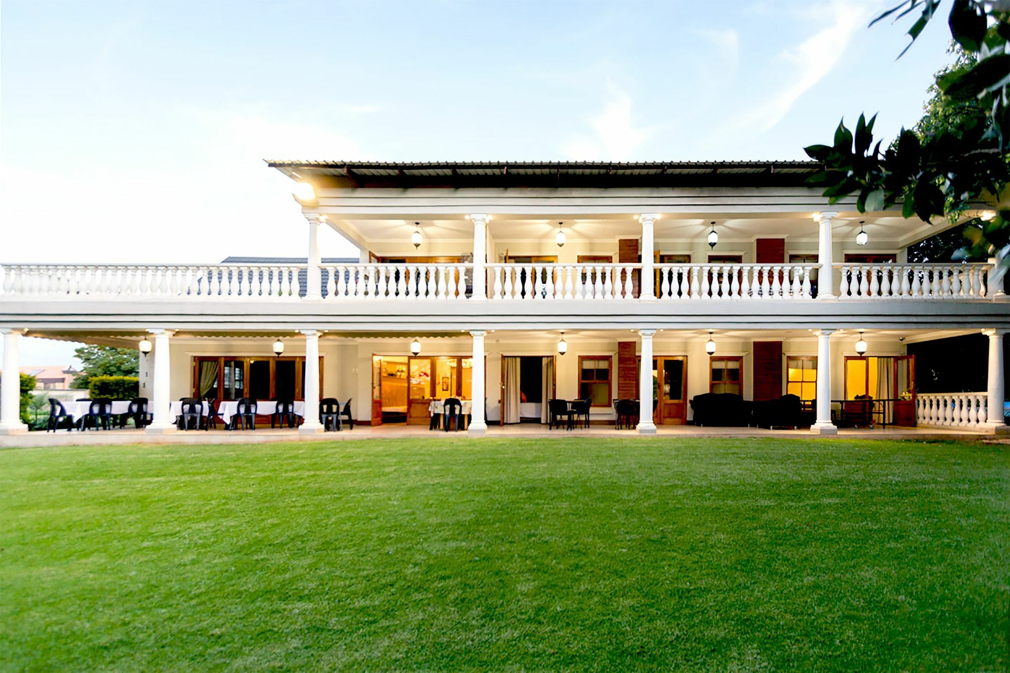 Or Tambo Guest House Kempton Park Luaran gambar